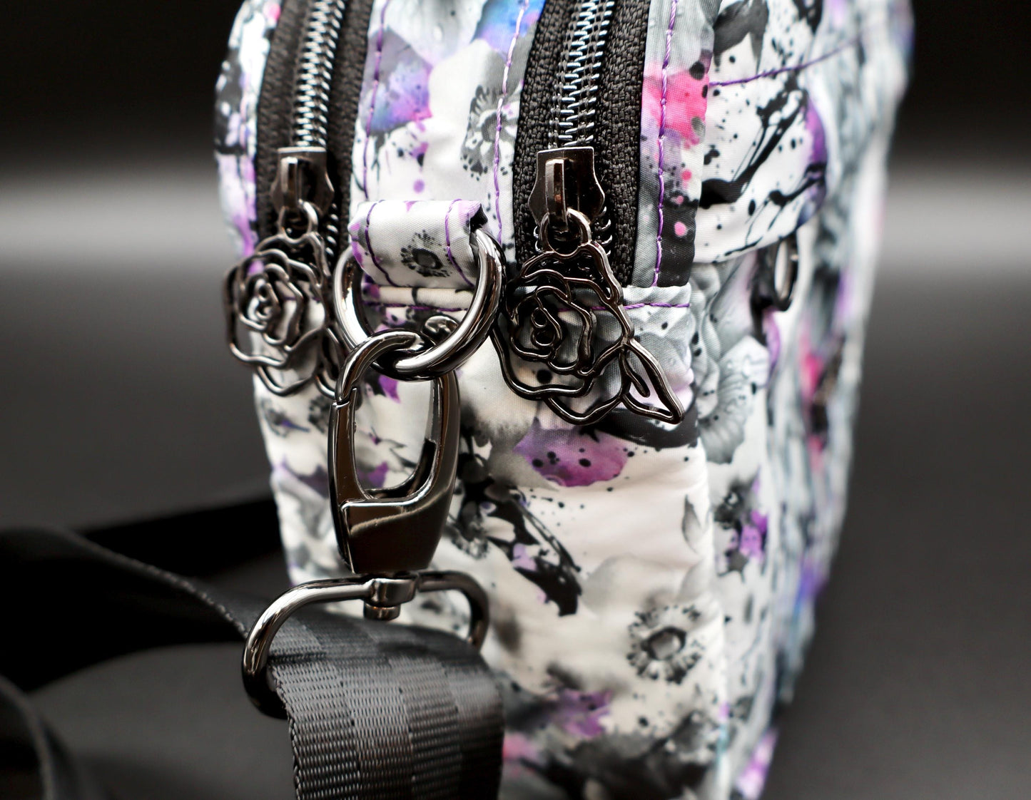 Rae Crossbody/ Crossbody/ Woman's Crossbody/ Flower Crossbody