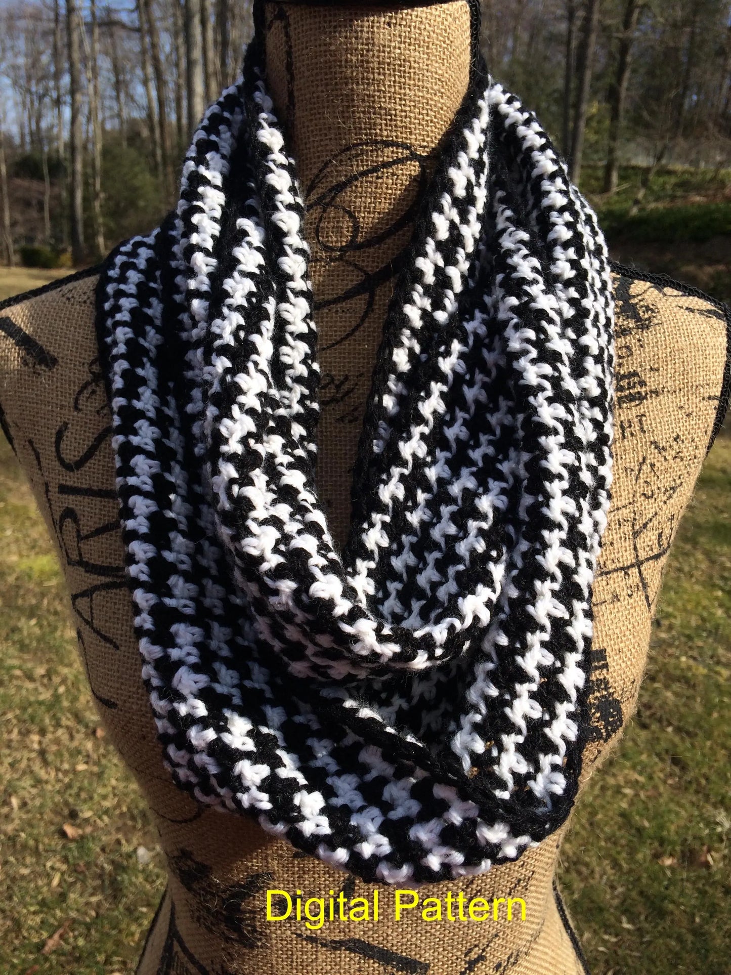 Houndstooth Cowl Infinity Scarf Crochet Pattern