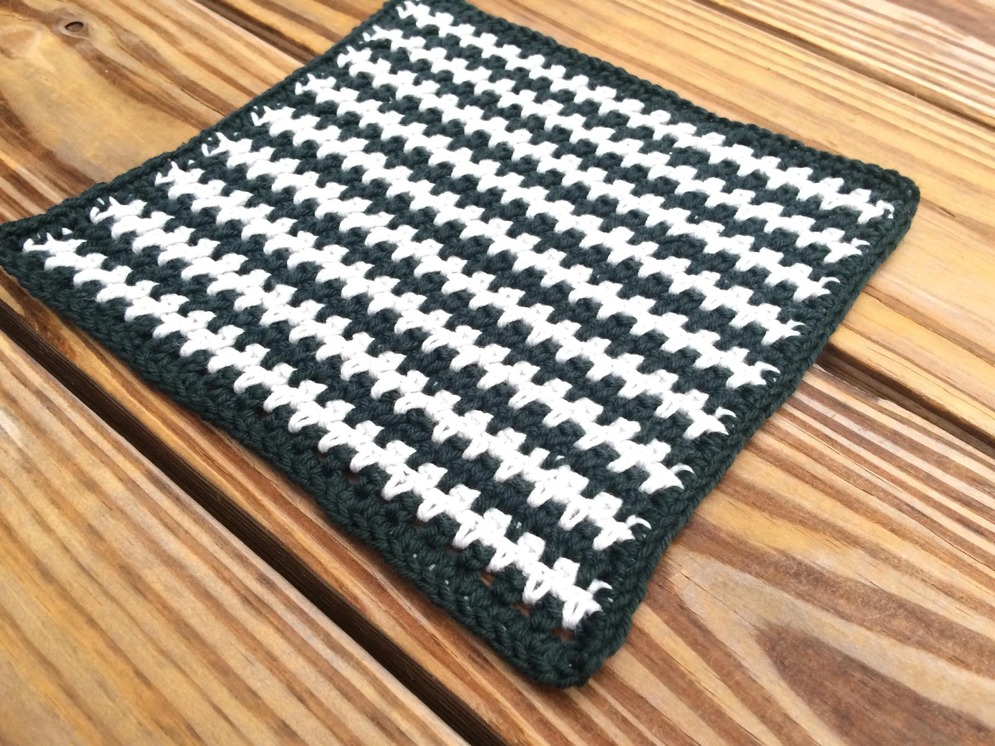 Woven Linen Stitch Washcloth Crochet Pattern