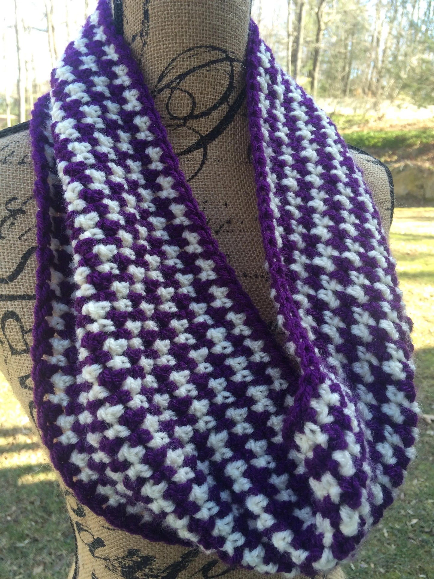 Houndstooth Cowl Infinity Scarf Crochet Pattern